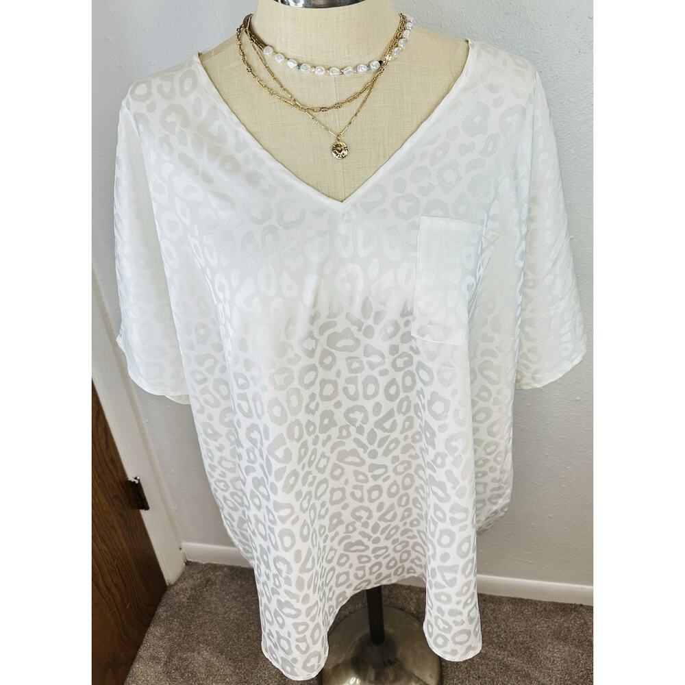 NWT Jodifl White Leopard Satin Blouse Women’s Boho Oversized Plus 1X
